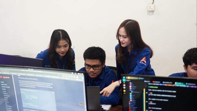 1723718413580-HNL108